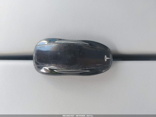 Продажа на аукционе авто 2013 Tesla Model S, vin: 5YJSA1CN1DFP26170, номер лота: 45431027