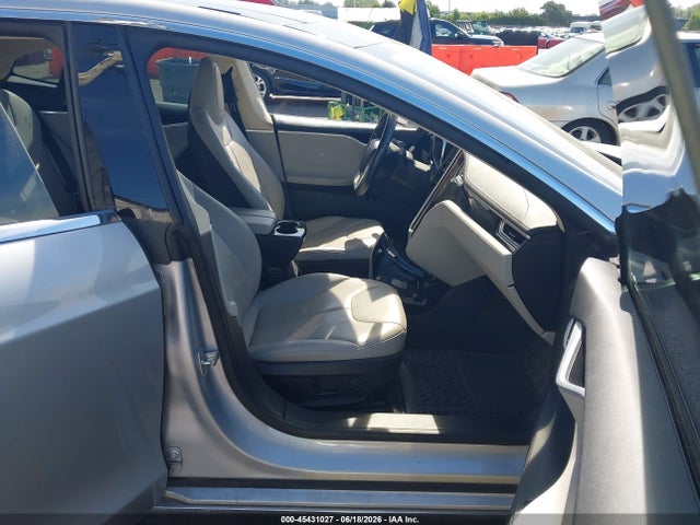 Продажа на аукционе авто 2013 Tesla Model S, vin: 5YJSA1CN1DFP26170, номер лота: 45431027