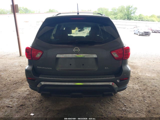 5N1DR2MNXJC678758 Nissan Pathfinder Sl