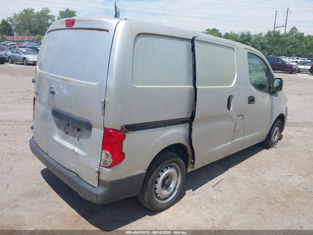 45431070 :رقم المزاد ، 3N6CM0KN7FK697787 vin ، 2015 Nissan Nv200 S مزاد بيع