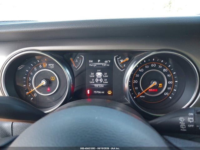 1C4HJXDG4MW514517 Jeep Wrangler Unlimited Sport 4x4
