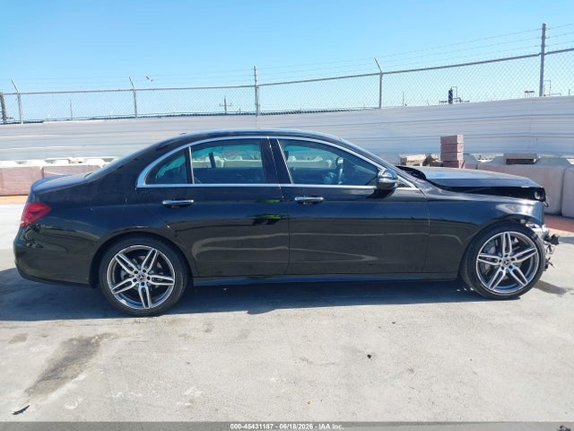 45431187 :رقم المزاد ، WDDZF4JB9KA620216 vin ، 2019 Mercedes-benz E 300 مزاد بيع