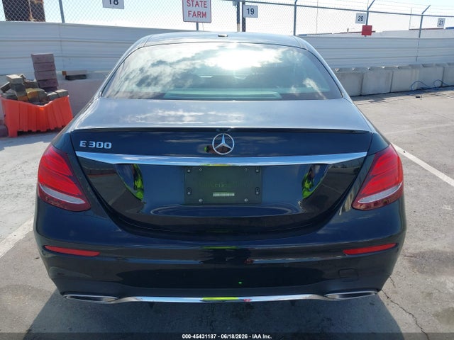 45431187 :رقم المزاد ، WDDZF4JB9KA620216 vin ، 2019 Mercedes-benz E 300 مزاد بيع