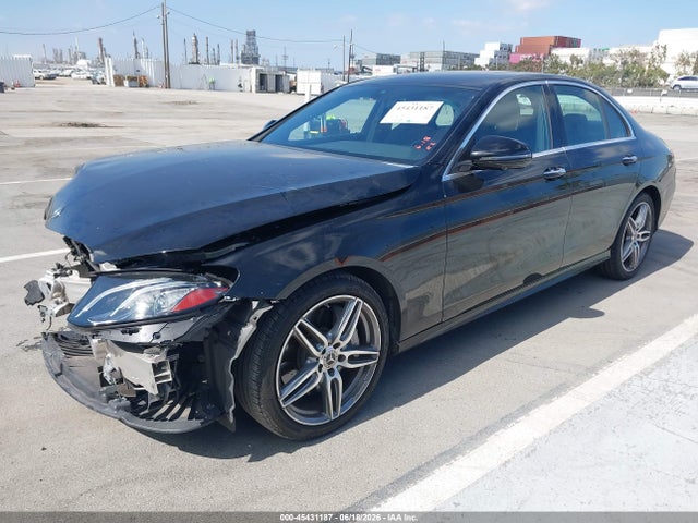 45431187 :رقم المزاد ، WDDZF4JB9KA620216 vin ، 2019 Mercedes-benz E 300 مزاد بيع