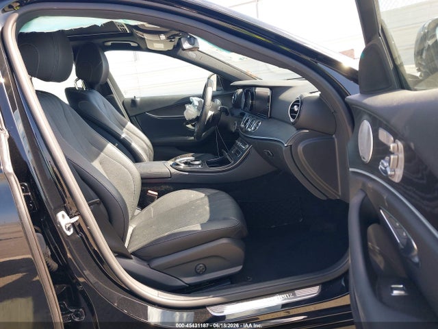 45431187 :رقم المزاد ، WDDZF4JB9KA620216 vin ، 2019 Mercedes-benz E 300 مزاد بيع