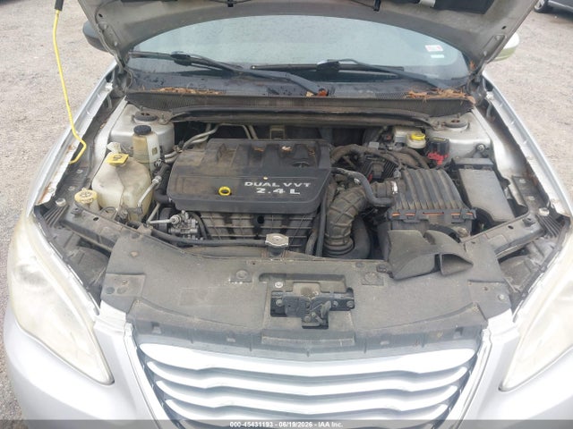 45431193 :رقم المزاد ، 1C3BC1FB9BN569230 vin ، 2011 Chrysler 200 Touring مزاد بيع