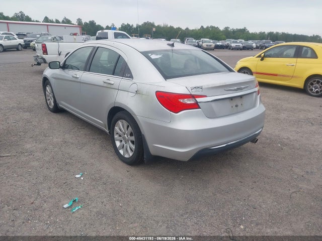 45431193 :رقم المزاد ، 1C3BC1FB9BN569230 vin ، 2011 Chrysler 200 Touring مزاد بيع