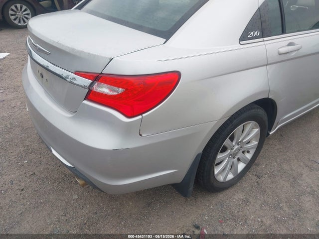 45431193 :رقم المزاد ، 1C3BC1FB9BN569230 vin ، 2011 Chrysler 200 Touring مزاد بيع