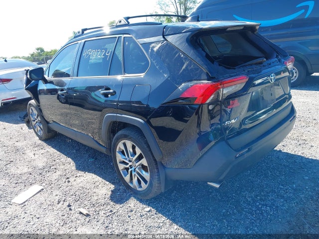 Продаж на аукціоні авто 2021 Toyota Rav4 Xle Premium, vin: 2T3A1RFV0MC179927, номер лоту: 45431224