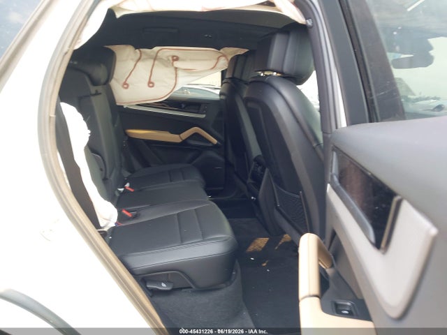 Porsche Cayenne E-hybrid 2024 WP1AE2AY5RDA29584 Image 8