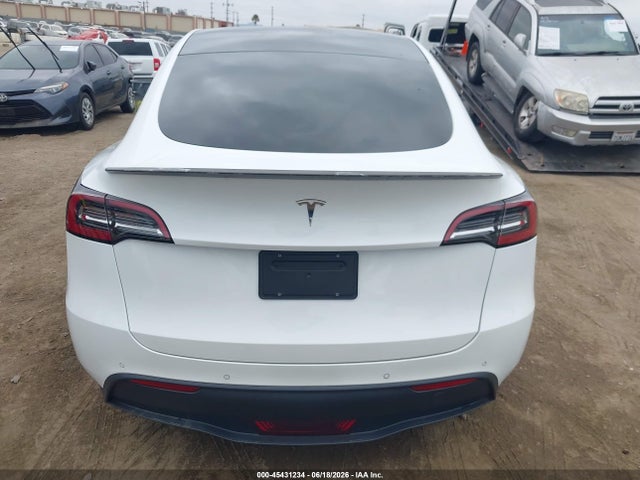 2021 Tesla Model Y Performance Dual Motor All-wheel Drive მანქანა იყიდება აუქციონზე, vin: 5YJYGDEF4MF211647, აუქციონის ნომერი: 45431234