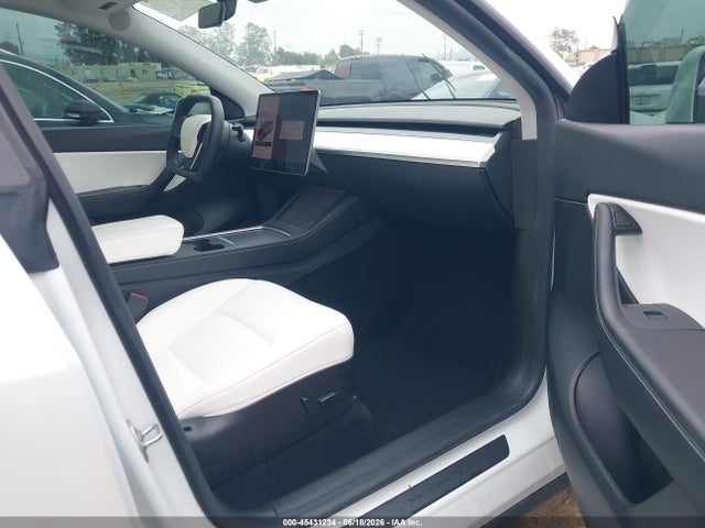 2021 Tesla Model Y Performance Dual Motor All-wheel Drive მანქანა იყიდება აუქციონზე, vin: 5YJYGDEF4MF211647, აუქციონის ნომერი: 45431234