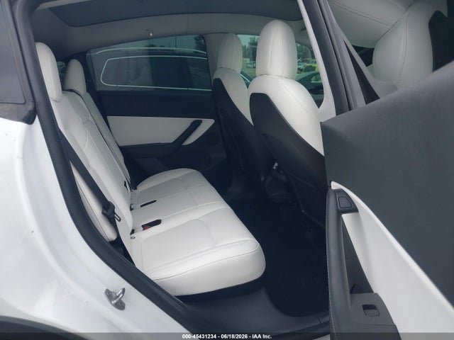 2021 Tesla Model Y Performance Dual Motor All-wheel Drive მანქანა იყიდება აუქციონზე, vin: 5YJYGDEF4MF211647, აუქციონის ნომერი: 45431234