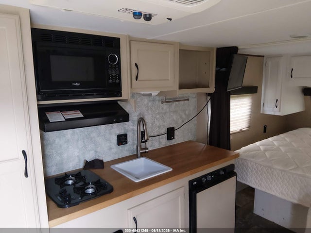 Продажа на аукционе авто 2016 Jayco Camper, vin: 1UJBJOAJOG17A0372, номер лота: 45431245