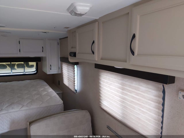 Продажа на аукционе авто 2016 Jayco Camper, vin: 1UJBJOAJOG17A0372, номер лота: 45431245