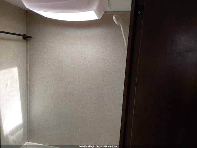 Продажа на аукционе авто 2016 Jayco Camper, vin: 1UJBJOAJOG17A0372, номер лота: 45431245