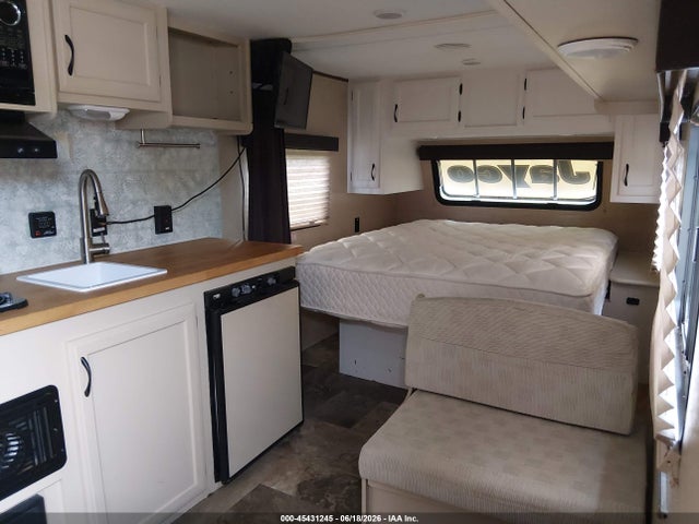 Продажа на аукционе авто 2016 Jayco Camper, vin: 1UJBJOAJOG17A0372, номер лота: 45431245