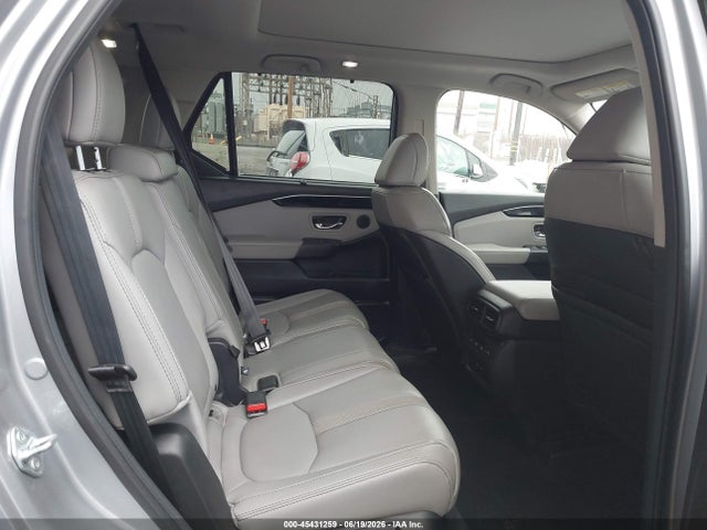 Honda Pilot Touring 2025 5FNYG1H73SB067850 Image 8