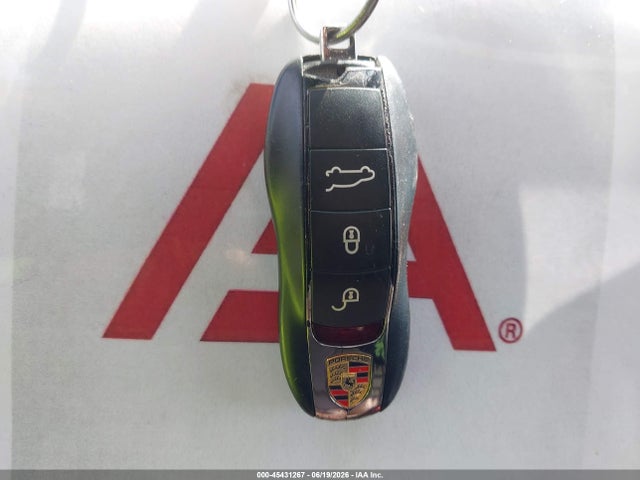 45431267 :رقم المزاد ، WP1AD2A27HLA82225 vin ، 2017 Porsche Cayenne Gts مزاد بيع