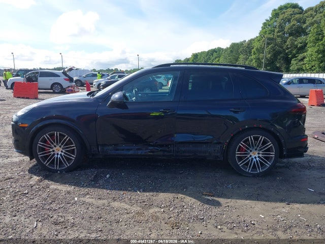 45431267 :رقم المزاد ، WP1AD2A27HLA82225 vin ، 2017 Porsche Cayenne Gts مزاد بيع