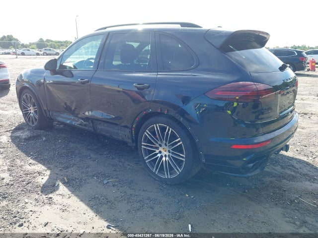 45431267 :رقم المزاد ، WP1AD2A27HLA82225 vin ، 2017 Porsche Cayenne Gts مزاد بيع