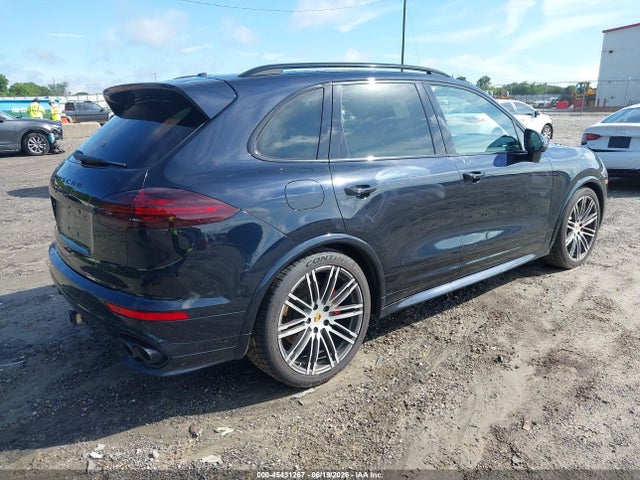 45431267 :رقم المزاد ، WP1AD2A27HLA82225 vin ، 2017 Porsche Cayenne Gts مزاد بيع