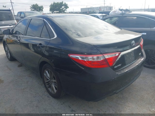 4T1BF1FK3GU194334 Toyota CAMRY SE