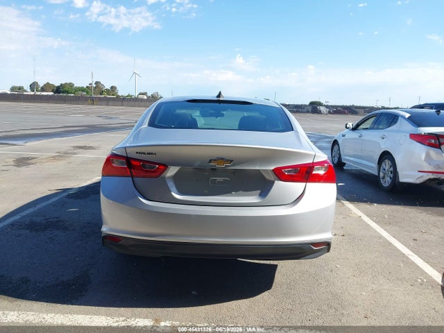 1G1ZC5ST9JF160484 Chevrolet Malibu 1fl