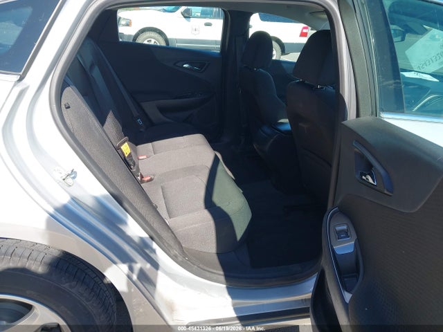 1G1ZC5ST9JF160484 Chevrolet Malibu 1fl