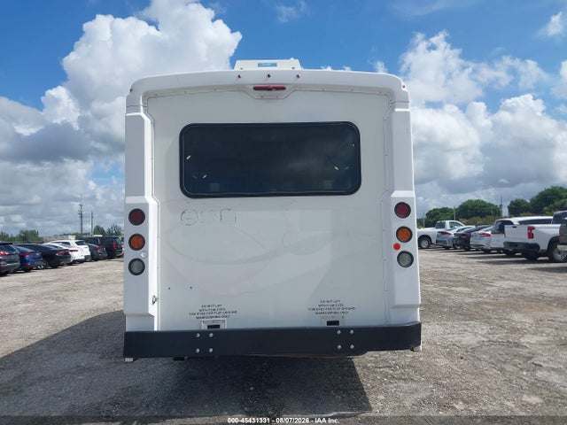 1HA6GUBB6KN009878 Chevrolet Express Cutaway 4500 Van