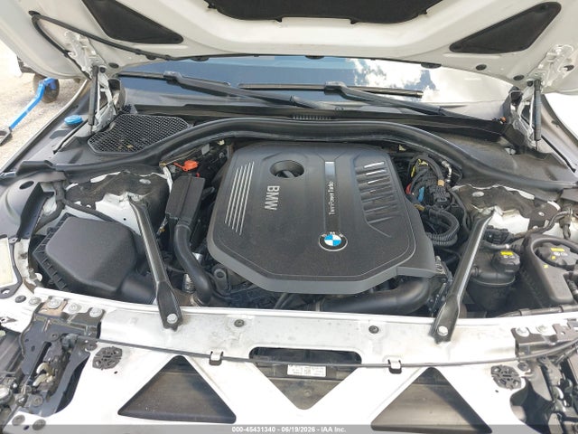 45431340 :رقم المزاد ، WBA7E2C55HG740470 vin ، 2017 Bmw 740i مزاد بيع
