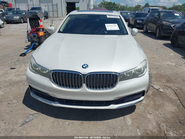 45431340 :رقم المزاد ، WBA7E2C55HG740470 vin ، 2017 Bmw 740i مزاد بيع