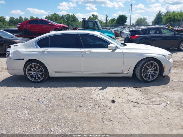 45431340 :رقم المزاد ، WBA7E2C55HG740470 vin ، 2017 Bmw 740i مزاد بيع