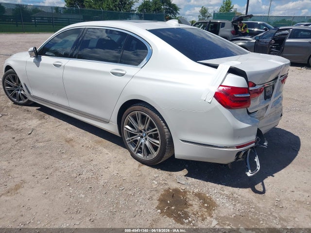 45431340 :رقم المزاد ، WBA7E2C55HG740470 vin ، 2017 Bmw 740i مزاد بيع