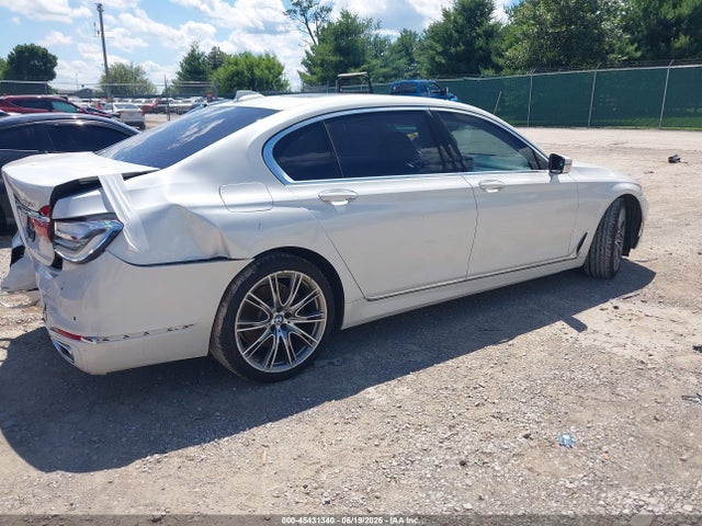 45431340 :رقم المزاد ، WBA7E2C55HG740470 vin ، 2017 Bmw 740i مزاد بيع
