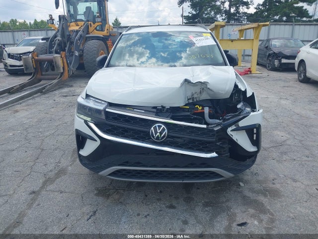 45431389 :رقم المزاد ، 3VVAX7B23NM057533 vin ، 2022 Volkswagen Taos 1.5t S مزاد بيع