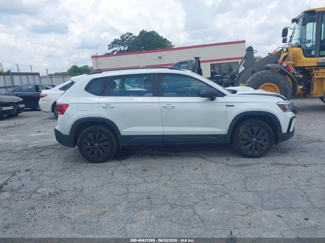 45431389 :رقم المزاد ، 3VVAX7B23NM057533 vin ، 2022 Volkswagen Taos 1.5t S مزاد بيع