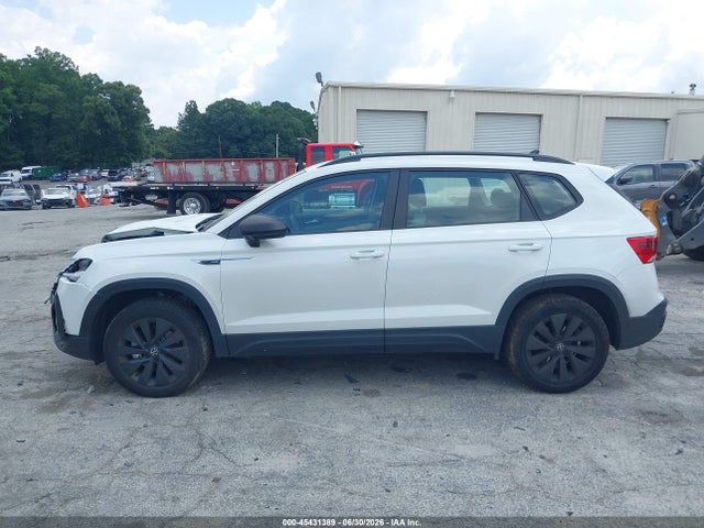 45431389 :رقم المزاد ، 3VVAX7B23NM057533 vin ، 2022 Volkswagen Taos 1.5t S مزاد بيع