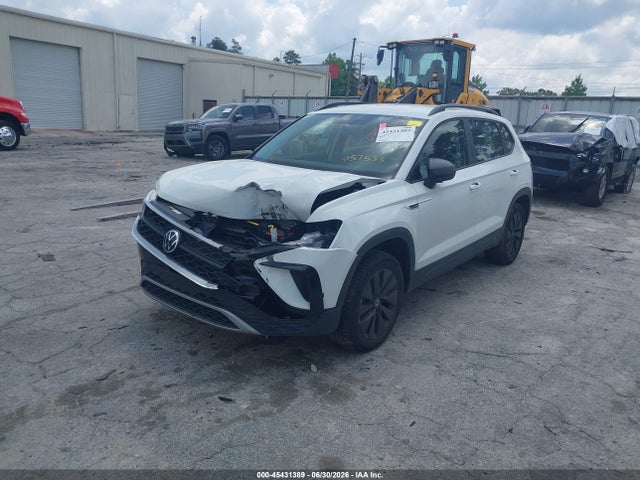 45431389 :رقم المزاد ، 3VVAX7B23NM057533 vin ، 2022 Volkswagen Taos 1.5t S مزاد بيع