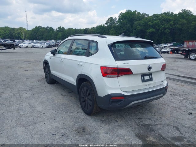 45431389 :رقم المزاد ، 3VVAX7B23NM057533 vin ، 2022 Volkswagen Taos 1.5t S مزاد بيع