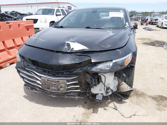 1G1ZD5ST8LF084398 Chevrolet Malibu Fwd Lt
