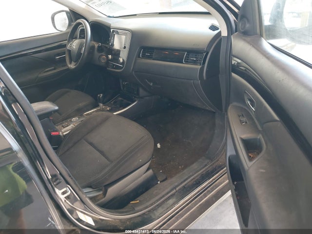 Продаж на аукціоні авто 2020 Mitsubishi Outlander Es 2.4 S-awc, vin: JA4AZ3A36LZ026150, номер лоту: 45431413