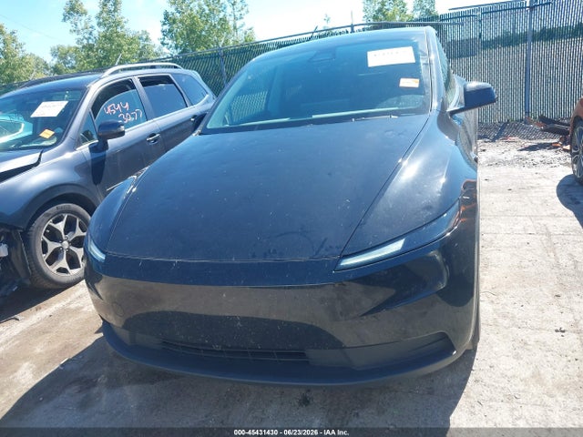 45431430 :رقم المزاد ، 7SAYGDEE1TA637799 vin ، 2026 Tesla Model Y All-wheel Drive/long Range Launch Series/premium All-wheel Drive مزاد بيع