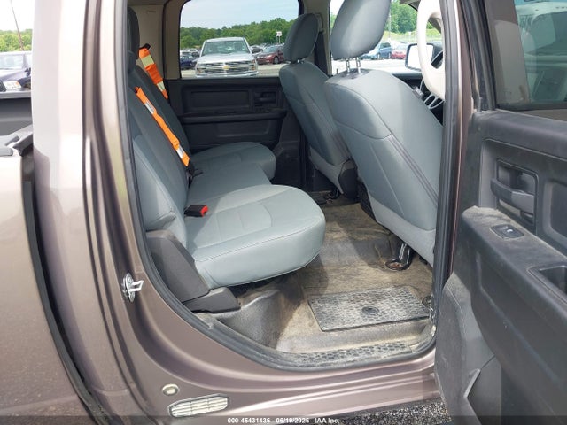 45431436 :رقم المزاد ، 1C6RR7KG0KS521833 vin ، 2019 Ram 1500 Classic Tradesman  4x4 5'7 Box مزاد بيع