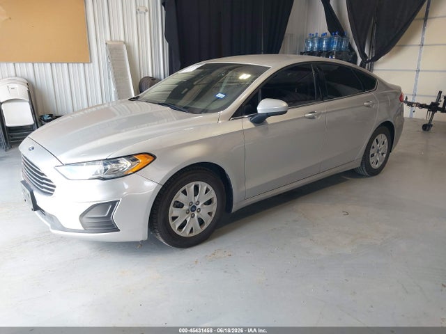 3FA6P0G79KR274010 Ford FUSION S