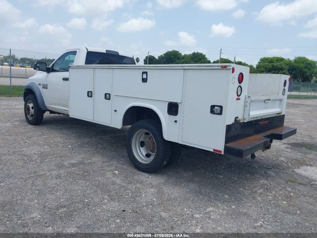45431489 :رقم المزاد ، 3C7WRNBJ3FG544860 vin ، 2015 Ram 5500 Chassis Tradesman/slt مزاد بيع