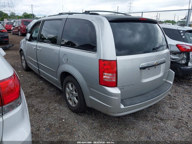 2010 Chrysler Town & Country Touring მანქანა იყიდება აუქციონზე, vin: 2A4RR5DX8AR271584, აუქციონის ნომერი: 45431490