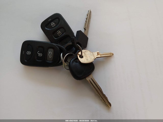 Hyundai ELANTRA SE 2018 5NPD74LF7JH316049 Image 11