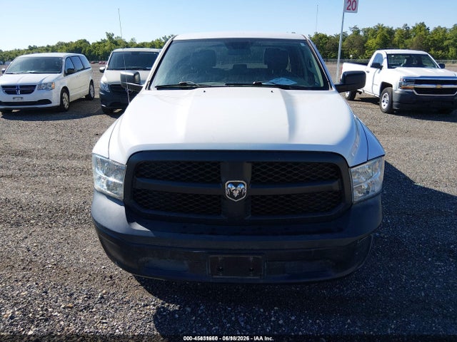 45431660 :رقم المزاد ، 1C6RR6KG6FS789205 vin ، 2015 Ram 1500 Tradesman مزاد بيع