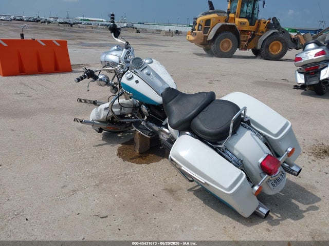 Harley-Davidson Flhr Road King 2016 1HD1FBM15GB662669 Image 3